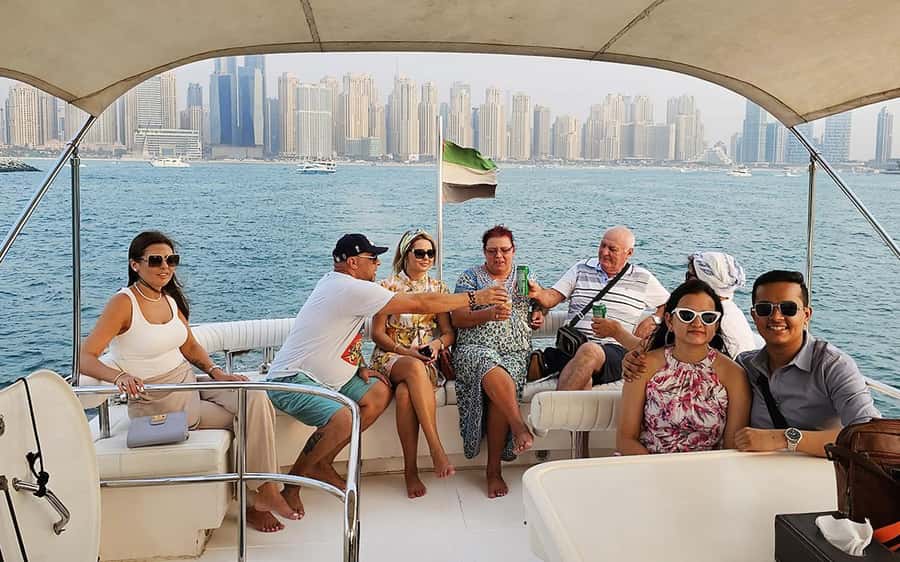 Dubai: Luxury Sunset Yacht Tour with Snacks and Drinks - The BBQ and drinks: what’s actually included on board