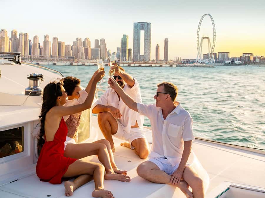 Dubai: Luxury Sunset Yacht Tour with Snacks and Drinks - Meeting at 360 Adventures: gates, socks, and being on time