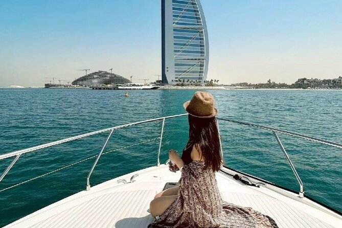 Dubai Luxury Yacht Tour with Live BBQ & Drinks - Photo strategy: where the best shots usually come from