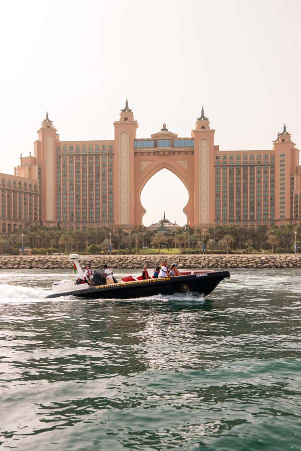 Dubai Marina: 1-Hour Luxury Sightseeing Speedboat Tour - Key highlights you’ll care about