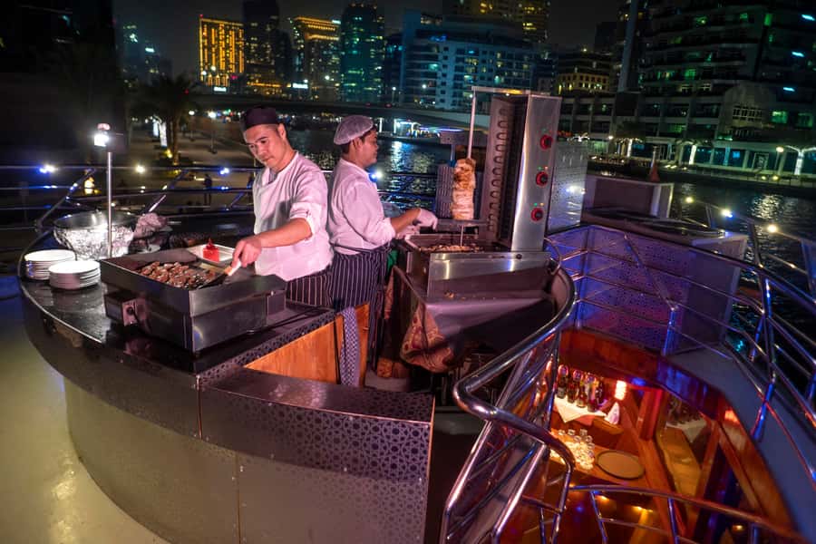 Dubai: Marina Luxury Dhow Dinner Cruise - Key points worth knowing before you go