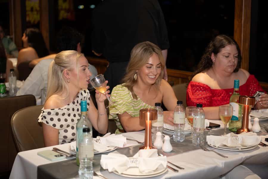 Dubai Marina: Luxury Dinner Cruise, Live Show, Open Bar & DJ - Open-Air Upper Deck vs Air-Conditioned Lower Deck: Choose Comfort for Photos and Ease