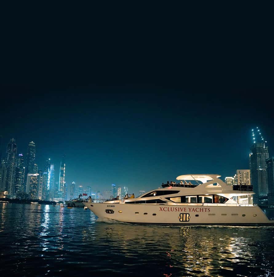 Dubai Marina: Luxury Yacht Tour with Breakfast or BBQ Option - The Boat Experience: Lounge, Decks, and the “Comfort Wins” Factor