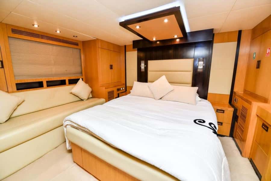 Dubai: Marina Private Luxury Yacht Tour - Onboard Comfort: Private-Group Energy, Chill Music, and Speaker Setup