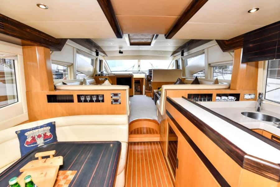 Dubai: Marina Private Luxury Yacht Tour - Price and Value: $374 Per Group Up to 15