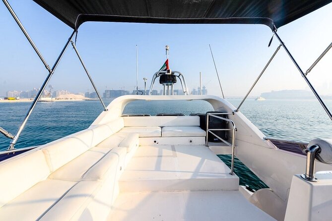Dubai Marina Yacht Charters: Luxury on the Waves - What it feels like on board: crew, comfort, drinks, and sound
