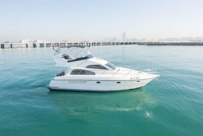 Dubai Marina Yacht Charters: Luxury on the Waves - Route options: 1, 2, 3, and 4 hours around Dubai Marina