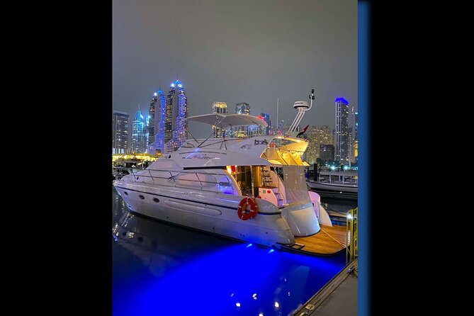 Dubai: Private Luxury Cruise on a Stylish 50ft Yacht - Dubai Harbour is the smart start point