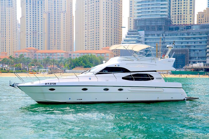 Dubai: Private Luxury Cruise on a Stylish 50ft Yacht - Choose your cruise: 1 hour in Dubai Marina vs 2 hours for Palm icons