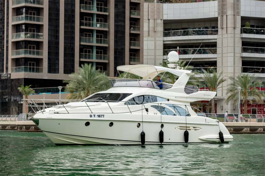 Dubai: Private Luxury Yacht Cruise for up to 20 People - Value and Price: Why $200 Per Group Can Make Sense