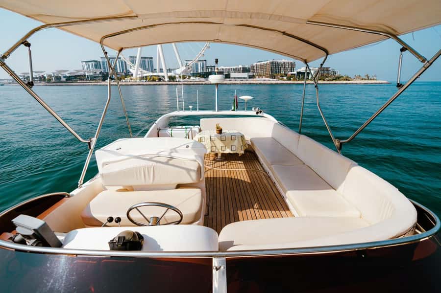 Dubai: Private Luxury Yacht Tour on a 50-Foot Yacht - Ain Dubai and the feeling of height—without climbing anything
