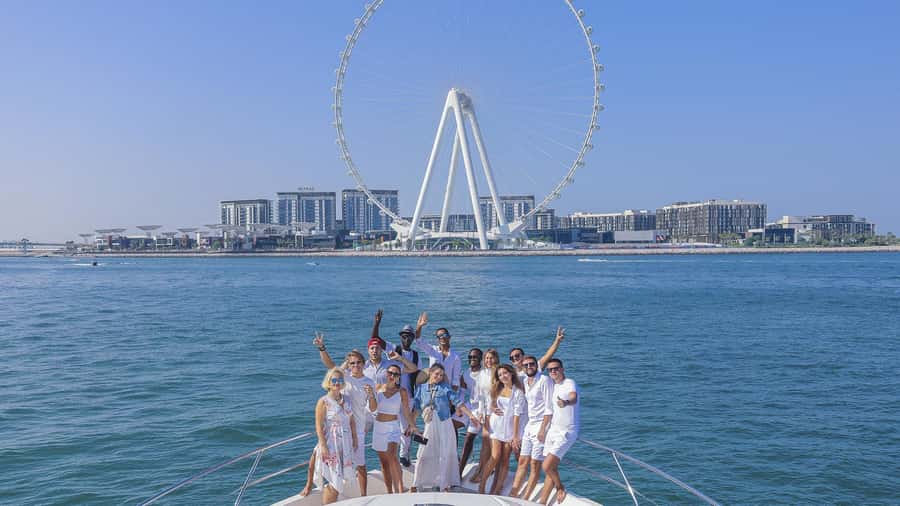 Dubai Waves & Dunes: Luxury Yacht Cruise w/ Red Dunes Safari - Practical Tips for a Better Desert-to-Coast Day