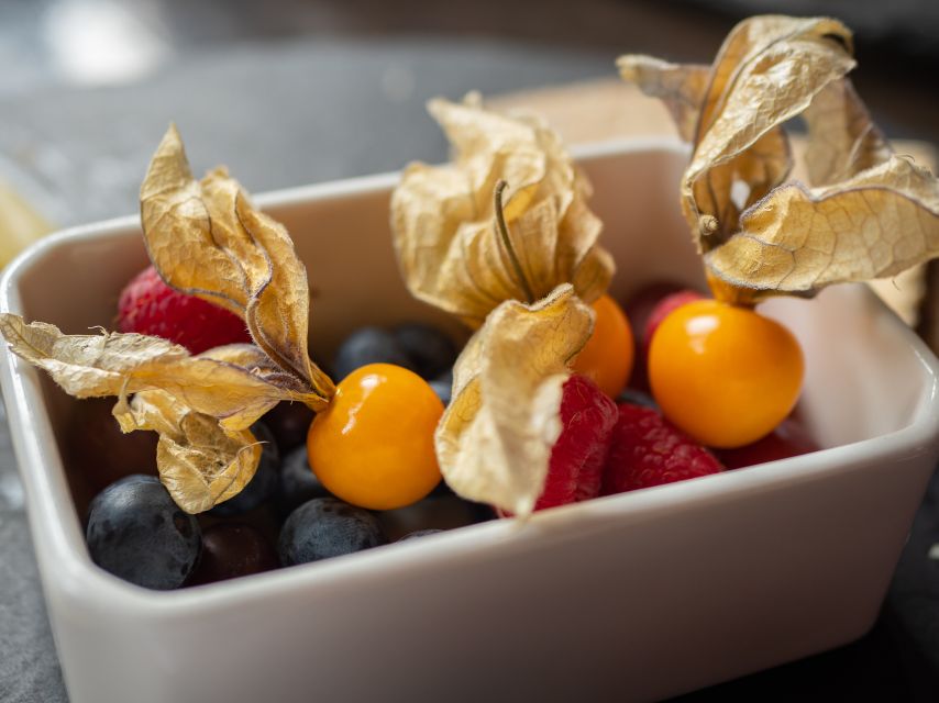 Dublin: 2-Hour Premium Whiskey and Food Tasting Tour - Who should book this tour—and who might want something else
