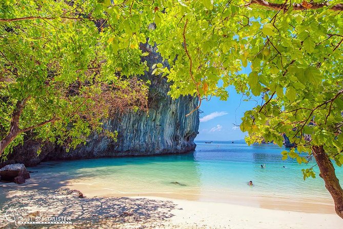 ECO Premium Island Hopping to Hong Island Tour by Longtail Boat - What You’re Really Buying for $81 in Krabi