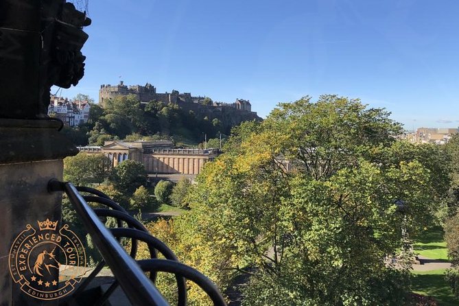 Edinburgh Full-Day Guided Private Tour in a Premium Minivan - Why a premium minivan works so well in Edinburgh