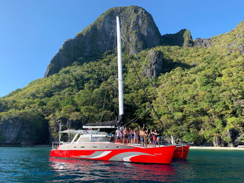 El Nido: Full-Day Premium Island Hopping Catamaran Cruise - The M-W-F-Sun lineup: Big Lagoon, Hidden Beach, Seven Commandos