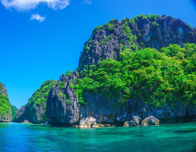 El Nido: Full-Day Premium Island Hopping Catamaran Cruise - Small print that can make or break your day