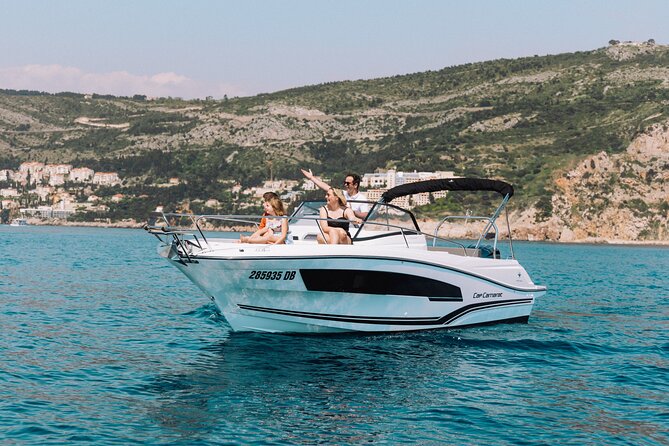 Elaphite Islands Luxury Private Boat Tour with Cap Camarat 7.5 - The boat-day basics: what’s included so you don’t overpack