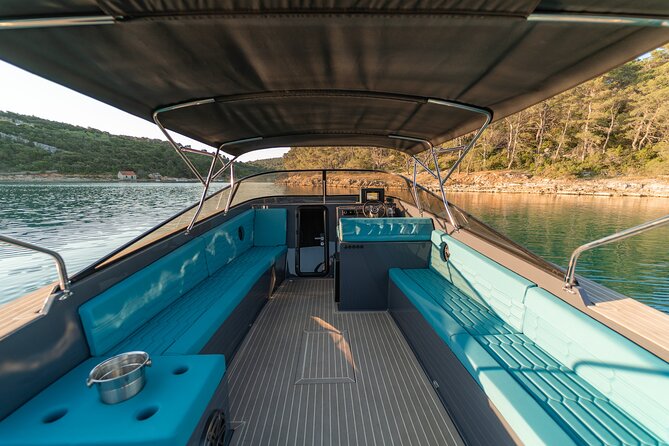 Exclusive Blue Lagoon Luxury Boat Tour from Split - Should you book it