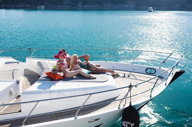Exclusive Bosphorus Cruise - Luxury Yacht Experience in Istanbul - Rumelihisarı Fortress: The Bosphorus Narrowing Moment