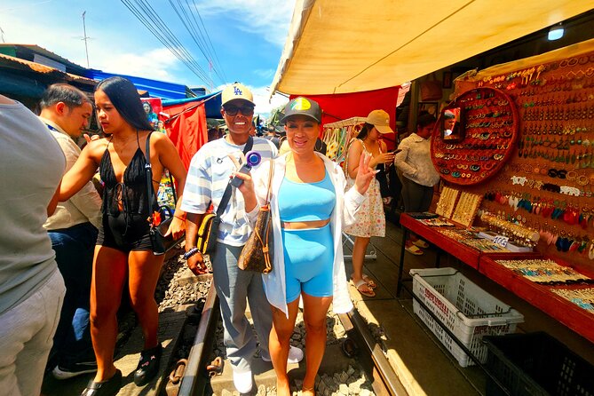 Floating Market & Train Market Private Tour(Premium Service) - The included snack-and-dessert plan: value you feel during the day