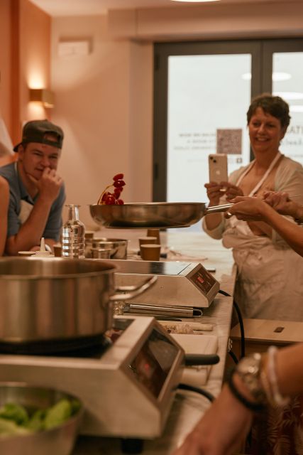 Florence: Premium Pasta and Gelato Cooking Class - Small but important practical notes (so you don’t lose time)
