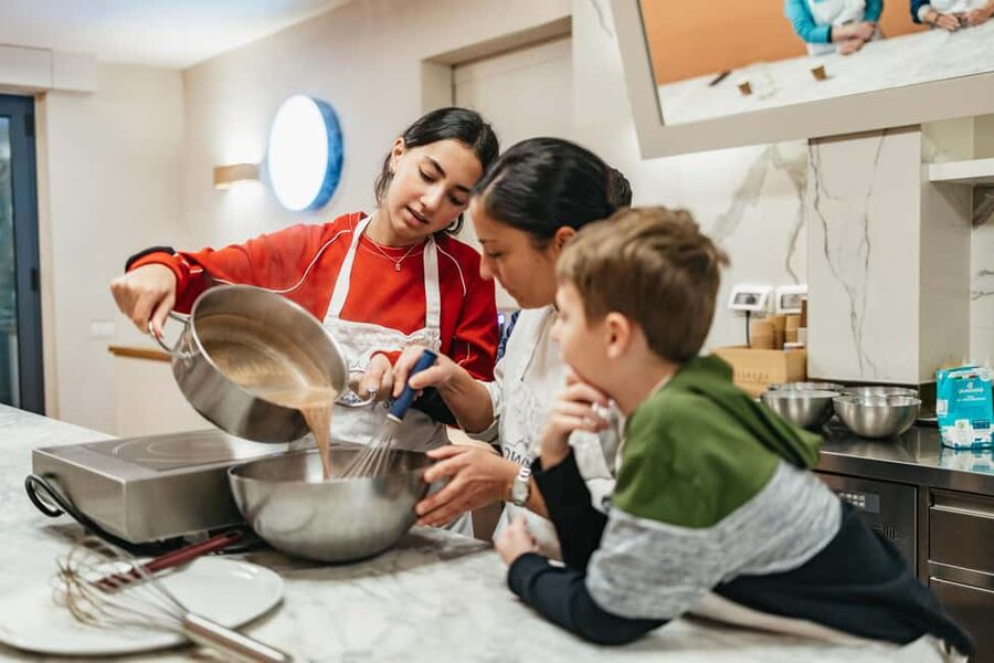 Florence: Premium Pizza & Gelato Preparation Class with Wine - Who This Class Is Best For (and When to Choose the Switch)