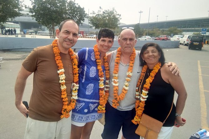 Four-Day Private Luxury Golden Triangle Tour to Agra and Jaipur From New Delhi - Private Driver + Local Guides: Why This Doesn’t Feel Like a Factory Tour