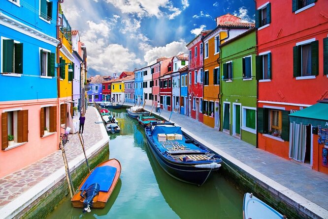 FriendInVenice Murano Burano Torcello Private Tour By Luxury Boat - Murano: glassmaking, San Pietro Martire, and Romanesque floor mosaics