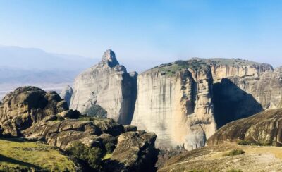 From Athens: Meteora Full-Day Trip with Guide on Luxury Bus - First sighting: Meteora photo stop and that above-the-valley feeling