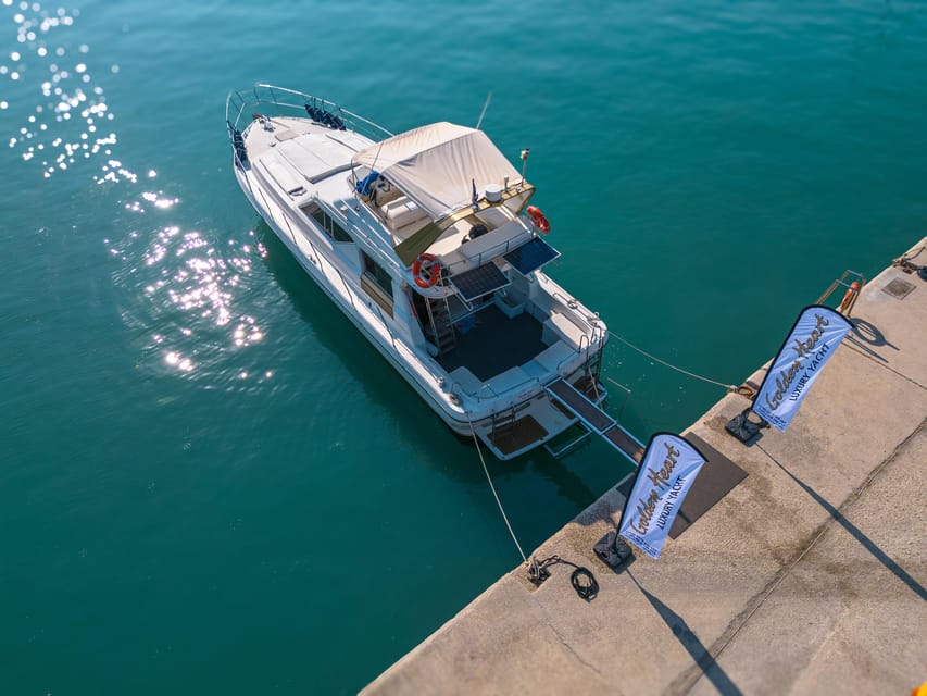 From Corfu: Luxury Yacht Cruise to Paxos and Antipaxos - Lefkimmi to Lakka Beach: a calm start before the spectacle