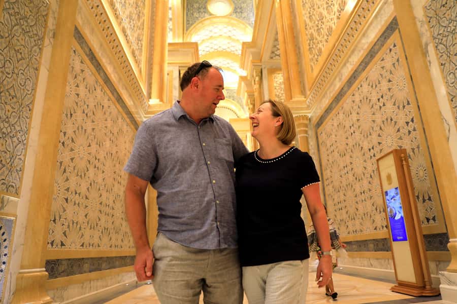 From Dubai: Abu Dhabi Premium Full-Day Sightseeing Tour - Louvre Abu Dhabi Photo Stop: Fast, Classy, and Very Location-Based