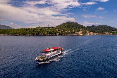 From Dubrovnik: Premium Three Island Cruise with lunch and drinks - Lunch and drinks: what’s included, what you may pay extra for