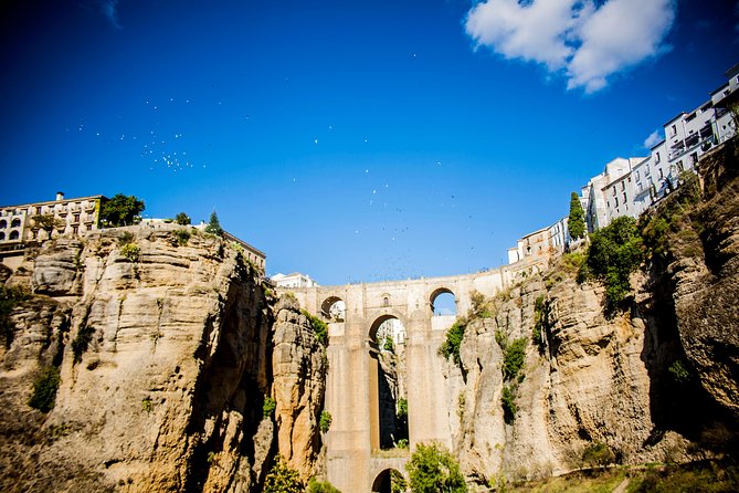 From Granada: Premium Ronda Trip & Guided Highlights Experience - The guided walking time: exterior highlights and smart pacing