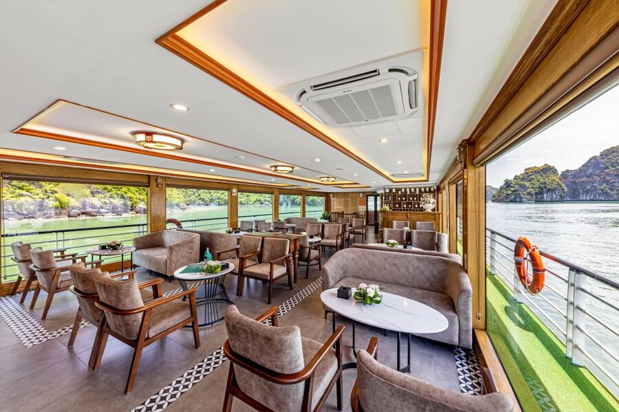 From Hanoi: 1-Day Halong 5-Star Cruise w/Jacuzzi & Limousine - Key things to know before you go