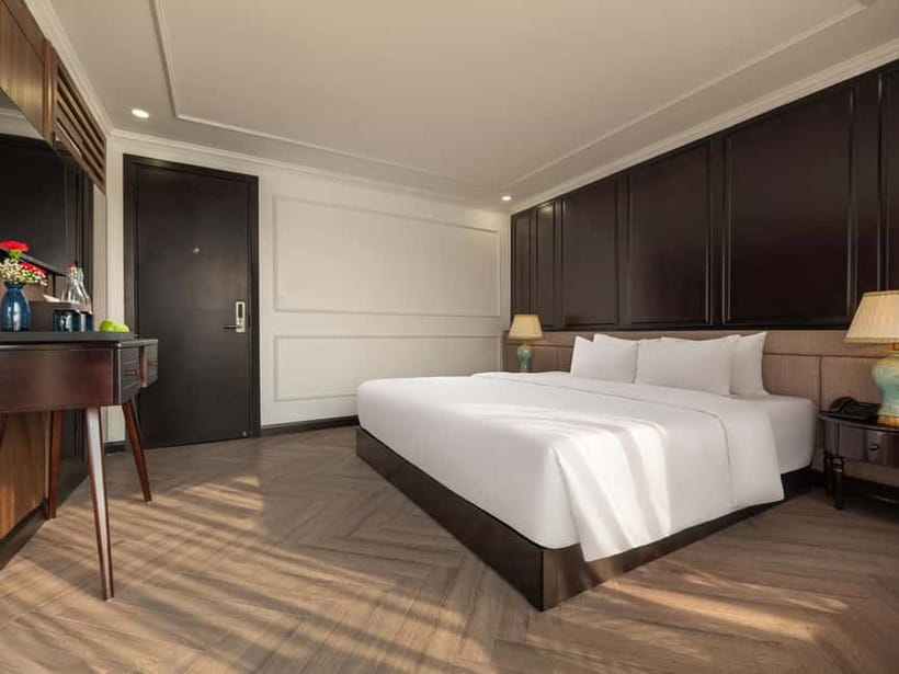 From Hanoi: 5-Star Cruise 2 Days 1 Night Ha Long &Lan Ha Bay - Swimming Windows, Plus the Ship’s Jacuzzi/Pools for Reset Time
