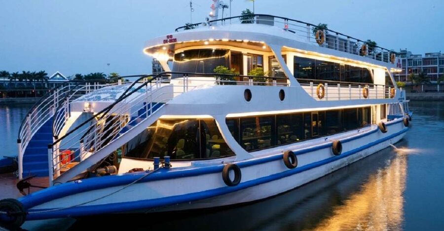 From Hanoi: Ha Long Bay Luxury Cruise Day Tour with Jacuzzi - Boarding the luxury cruise: welcome drink, lunch buffet, and the sunset party