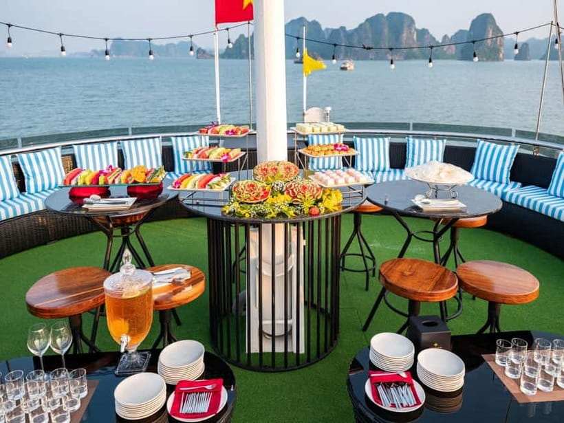 From Hanoi: Halong bay Luxury tour on 5 star cruise - Logistics and Crowd Reality: How to Have a Better Day