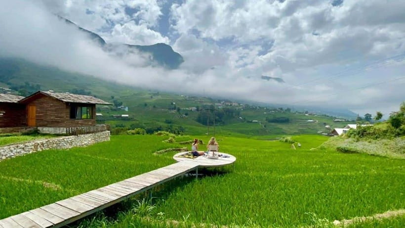 From Hanoi: Premium 2-Day Sapa Adventure with DCAR Limousine - Cat Cat Village Day 1: Hmong Culture Plus Waterfall Stops