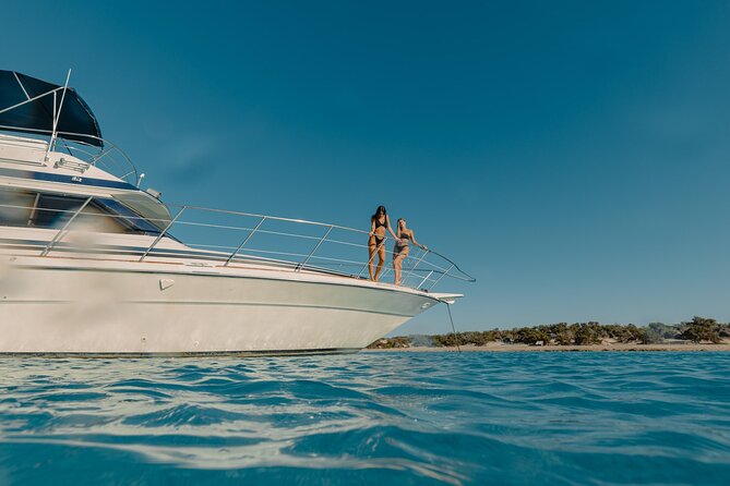 From Ierapetra: Day Cruise with Luxury Yacht to Chrissi island - Lunch on Board: Eating While You’re Still Part of the Sea