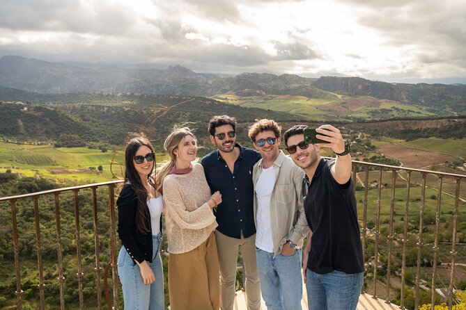 From Malaga: Ronda, Wine & Olive Oil Tasting Premium Small Group - What Makes the Wine-and-Oil Pairing Worth Your Time