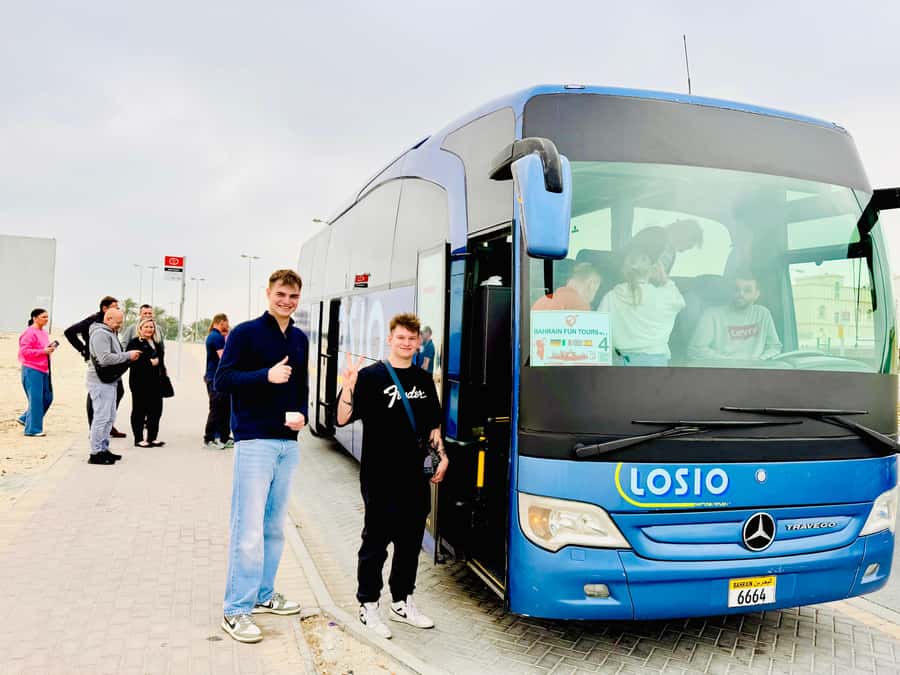 From Manama: Bahrain Guided Trip - Royal Camel Farm: a short visit with a memorable feel