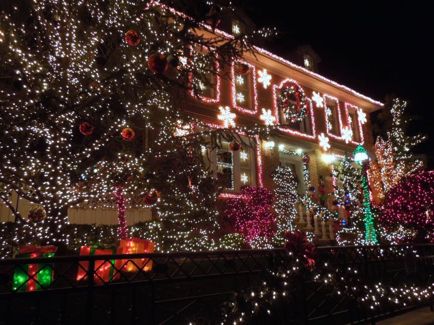 From Manhattan: 4-Hour Christmas Lights Luxury Bus Tour - Outdoor Walking Time: Crowds, Cold, and How to Make It Enjoyable