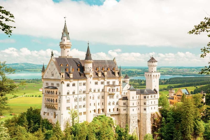 From Munich: Premium Neuschwanstein Castle & Linderhof Tour - The Munich Pickup and the Comfortable Ride That Sets the Tone