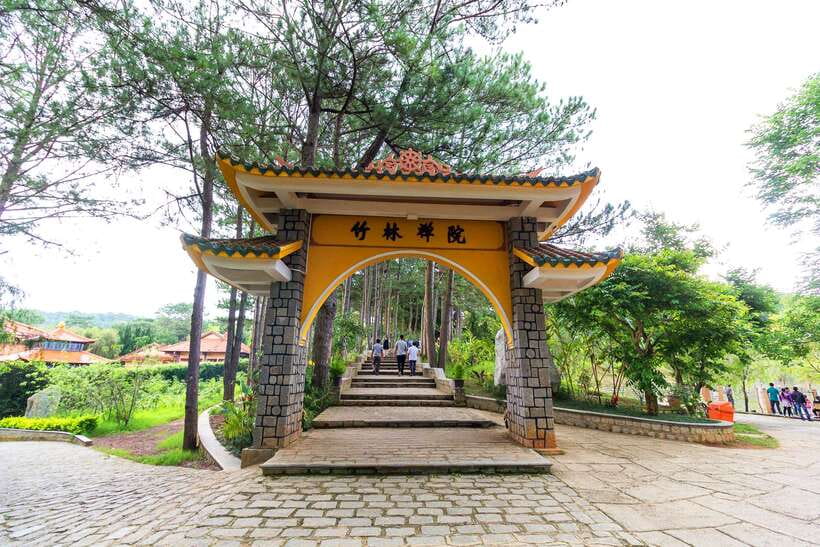 From Nha Trang: Best Seller Top Site Luxury Da Lat City Trip - Truc Lam Temple and the 2,000+ flower varieties Zen monastery