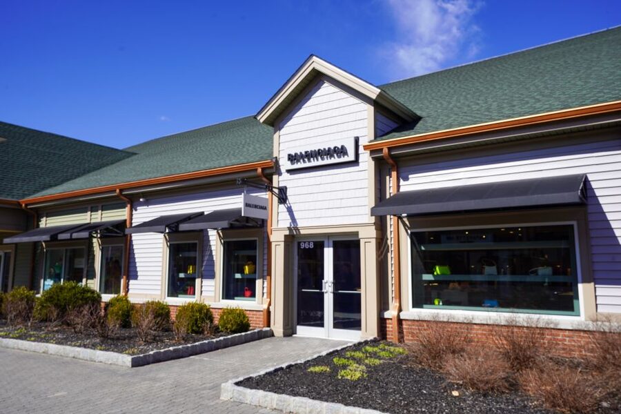 From NYC: Woodbury Common Premium Outlets Shopping Tour - FAQ