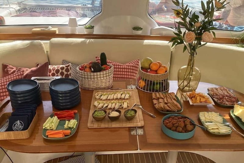From Palma: Luxury Catamaran Group Tour with Tapas & Drinks - The 4-Hour Sailing Plan: What Happens Between Palma and the Coves