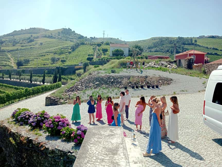 From Porto: Premium Douro Valley 4 Vineyards Tour with Lunch - Guide and Small-Group Dynamics: Why Up to 8 Matters