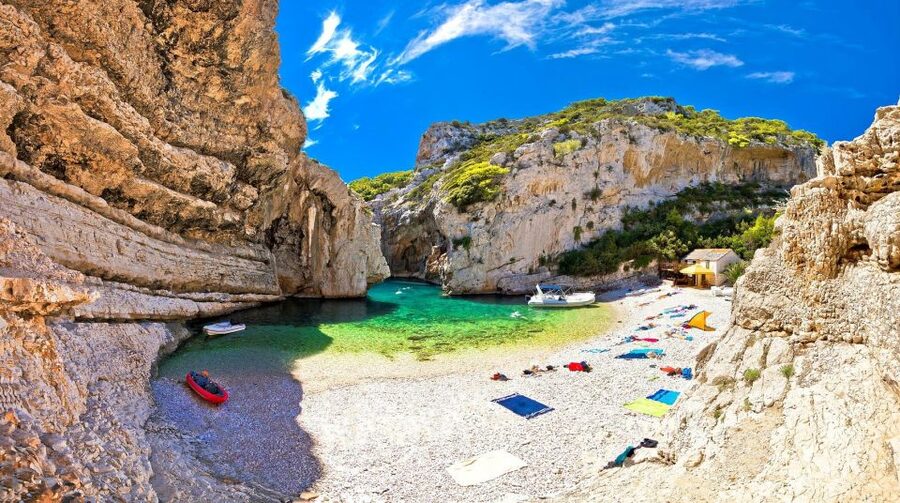 From Split: Blue Cave and Hvar Guided Tour by Luxury Boat - Stiniva Cove: the quick break where the photos are worth it