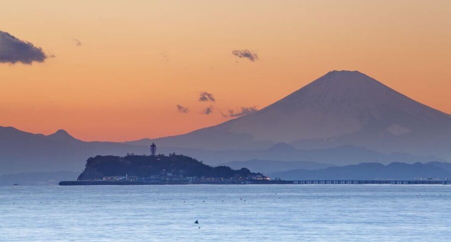 From Tokyo: Kamakura Private Customize Tour by Luxury Van - Why a private luxury van makes Kamakura easier